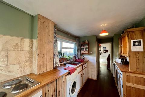 6 Frederick Thomas Road, Dursley, GL11 6NB