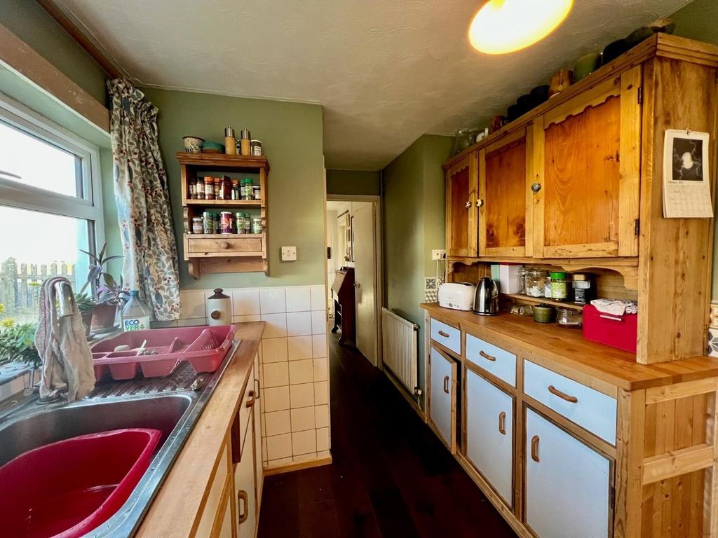 Kitchen 3.jpg