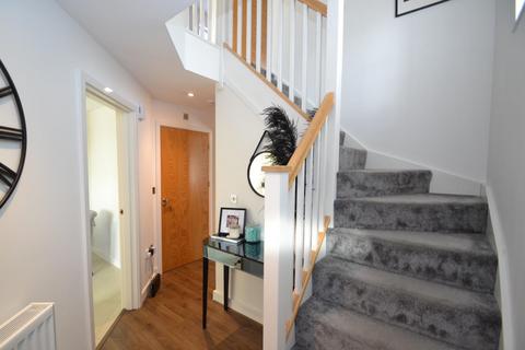 16 Castle Grove, Buntingford, SG9 9GW