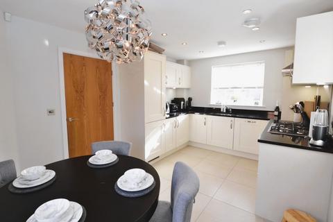 16 Castle Grove, Buntingford, SG9 9GW