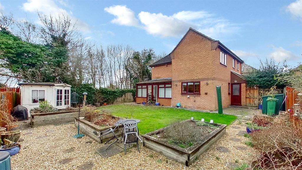 Cantle Avenue, Downs Barn, Milton Keynes 4 bed detached house for sale