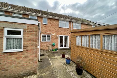 47 Appledore Crescent, Folkestone, CT19 4NA