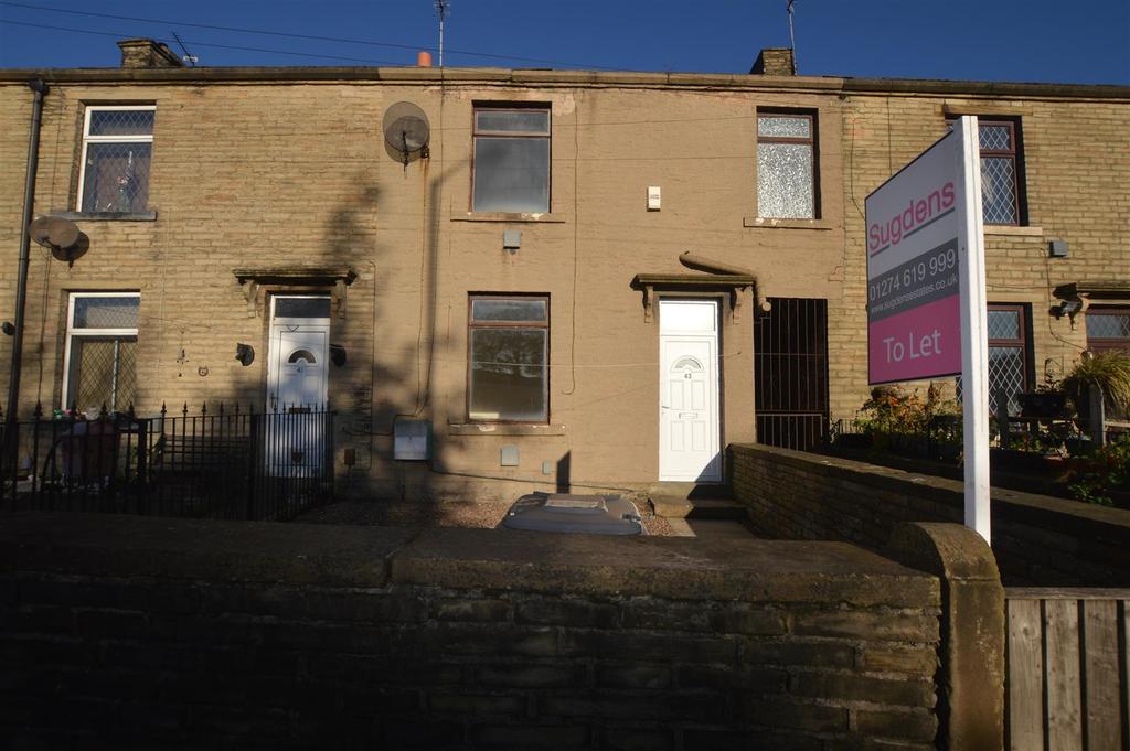 Cutler Heights Lane, Bradford 2 bed terraced house £550 pcm (£127 pw)
