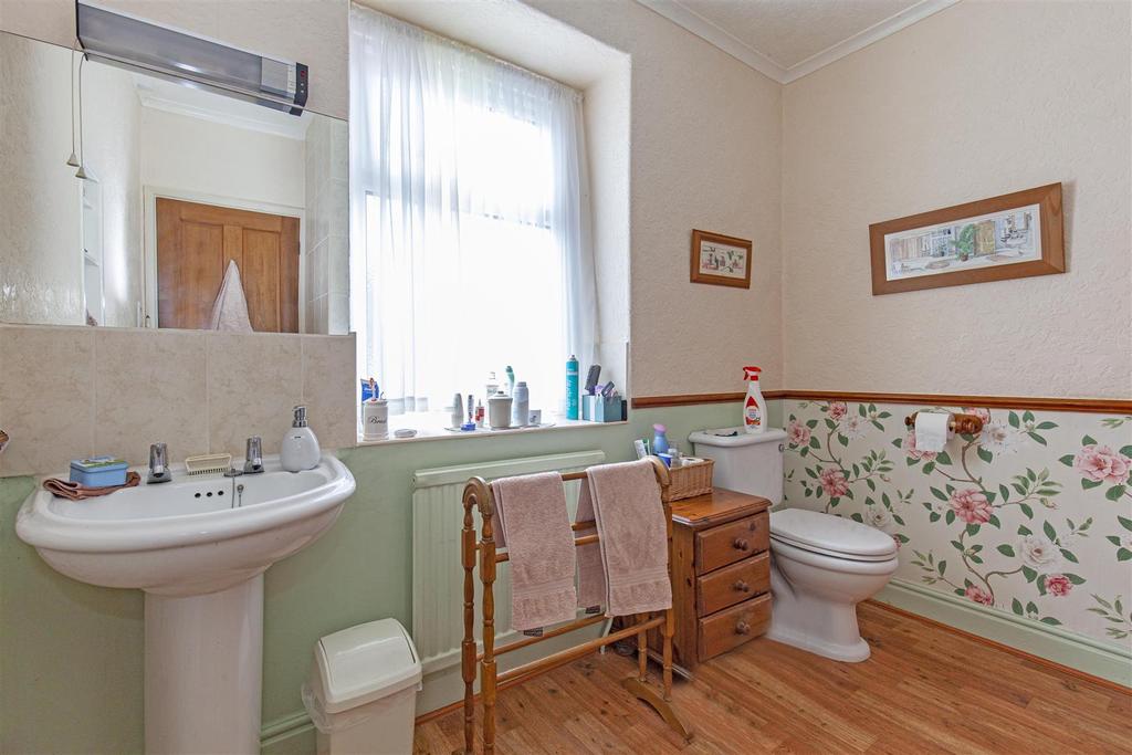 Bathroom-1.jpg