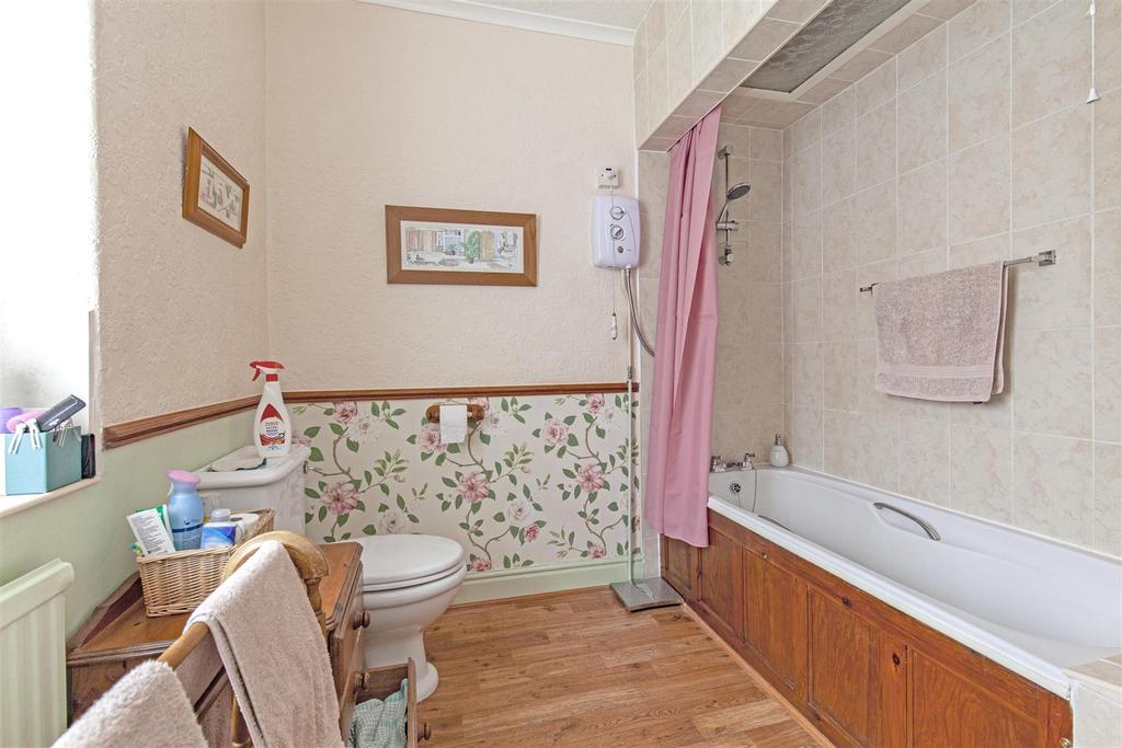 Bathroom-2.jpg