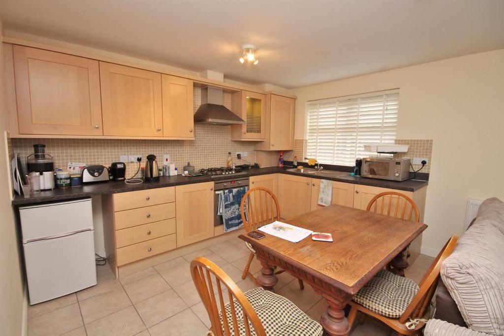 Overlord Drive, Hinckley 2 bed apartment £700 pcm (£162 pw)