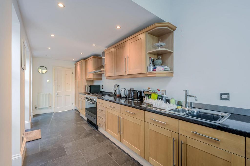 Kitchen Area 2