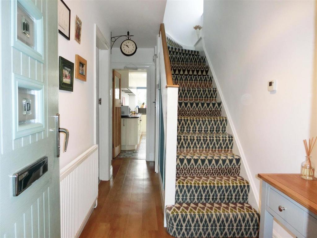 Dark Lane 7 hallway.jpg
