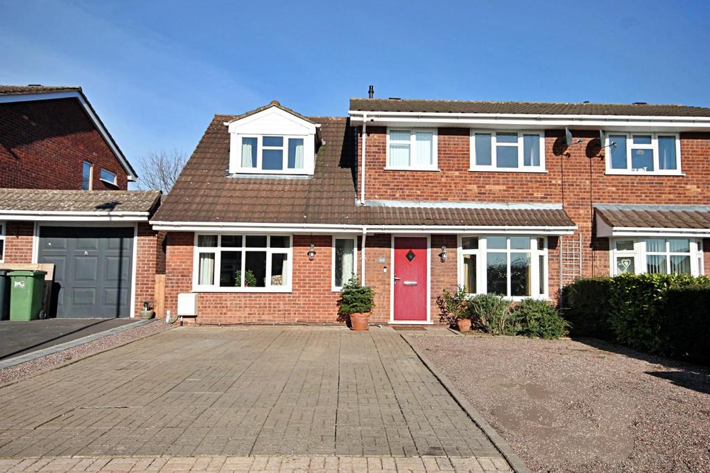 Sycamore, Wilnecote, Tamworth, B77 5HE 4 bed semidetached house £300,000