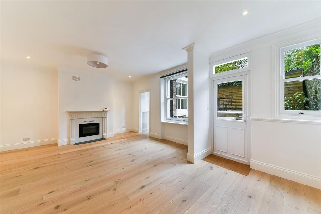 Bartholomew Road, Kentish Town, NW5 1 bed flat £2,500 pcm (£577 pw)