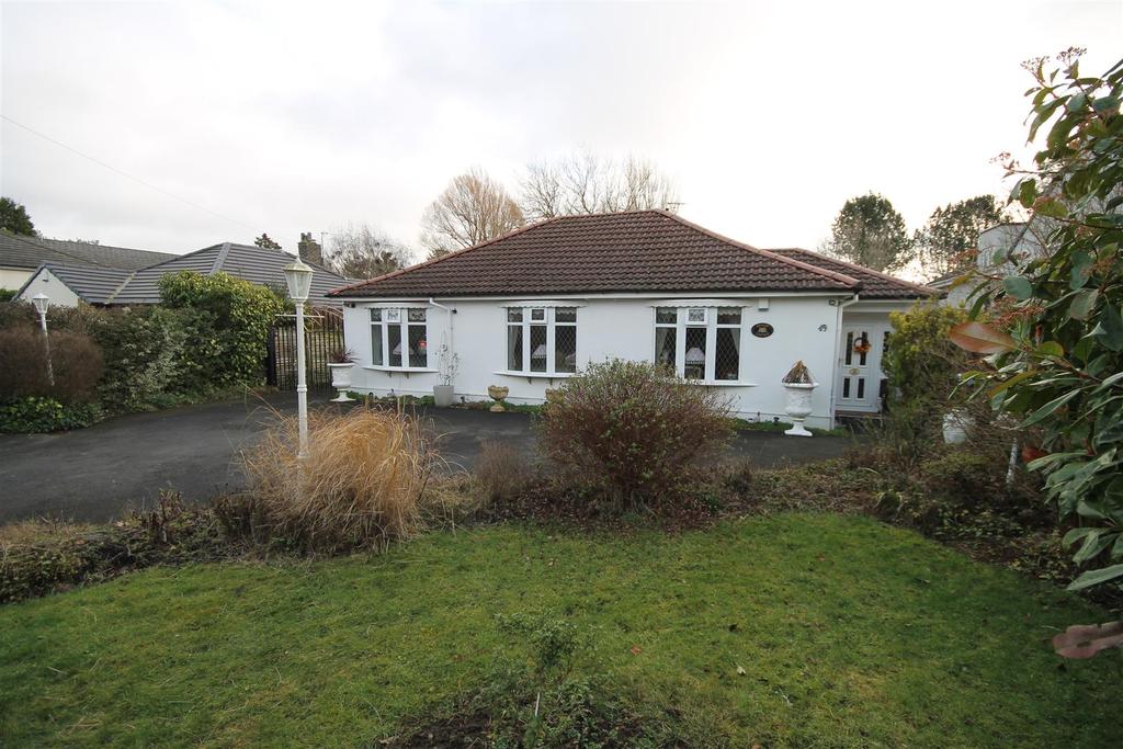 Middle Drive, Darras Hall, Ponteland... 4 bed detached bungalow £640,000