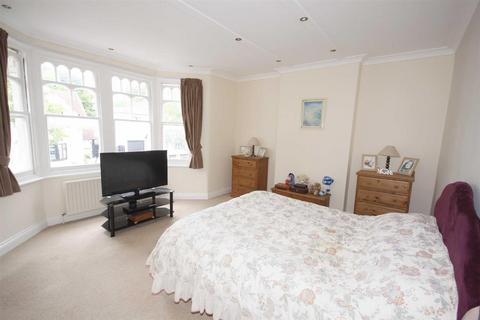 13 Blenheim Road, Bromley, BR1 2EX