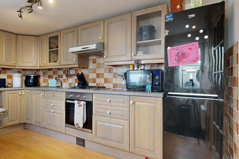 3 bedroom terraced house for sale, Victoria Road, Portland