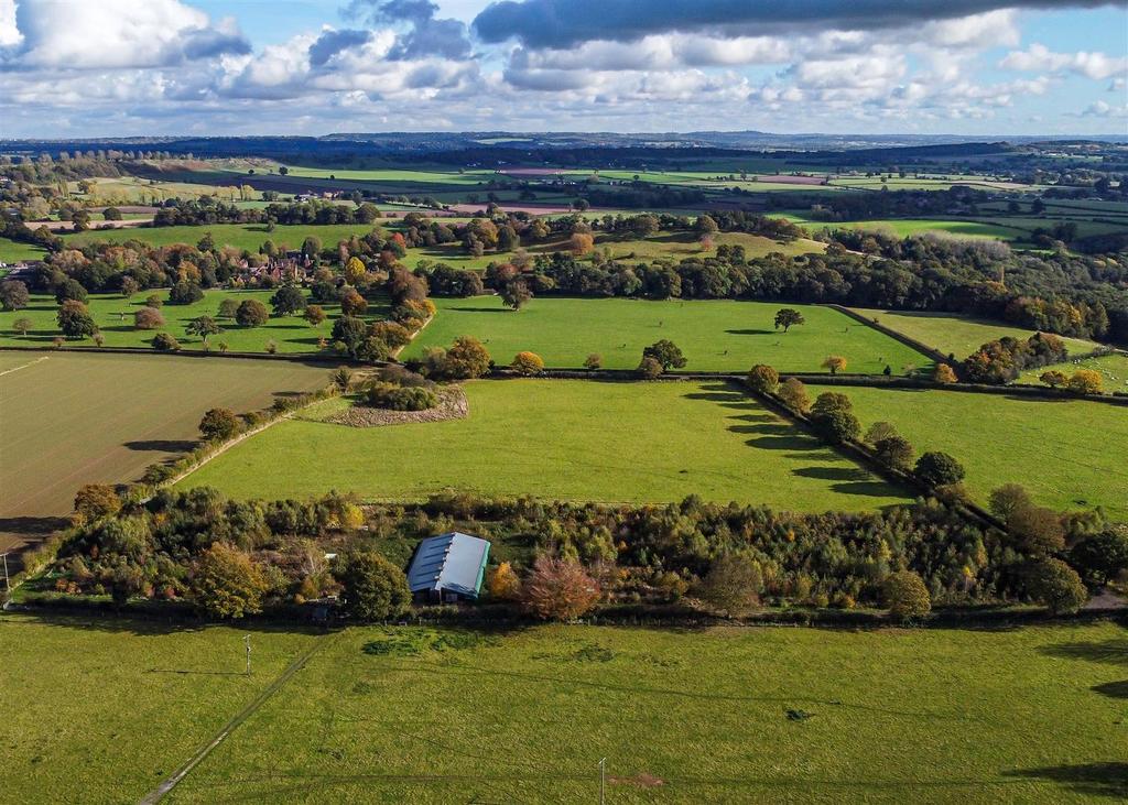 The Acre, 1 The Closes, Sutton Farm... 3 bed barn conversion £550,000