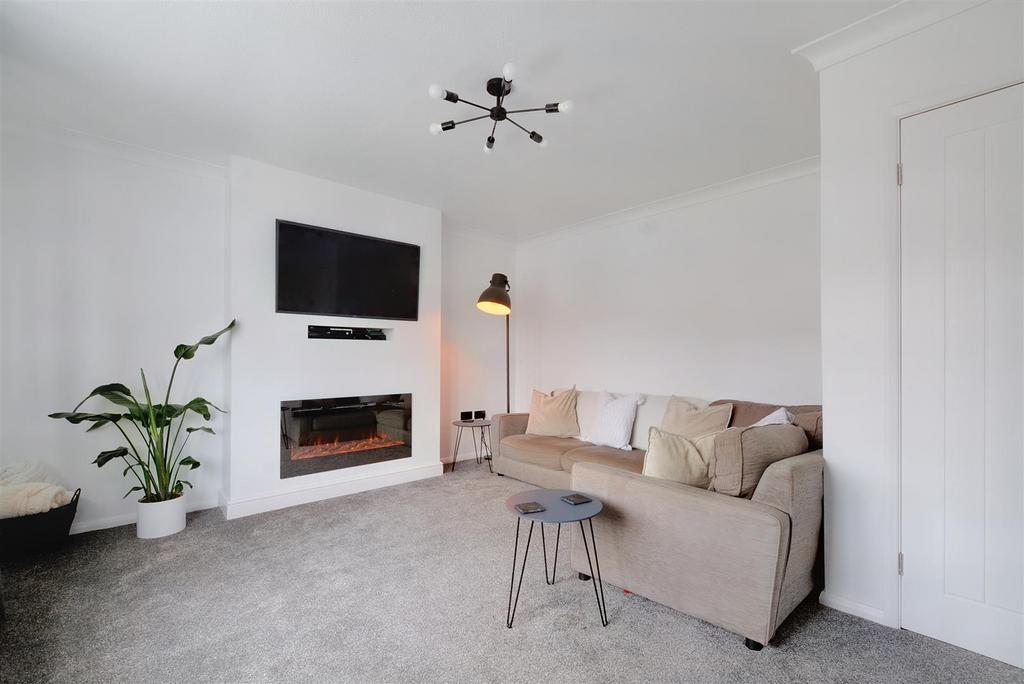 Lounge/Sitting Room
