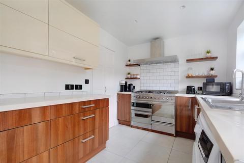 24 Meadow Close, Draycott, Derby, DE72 3QR
