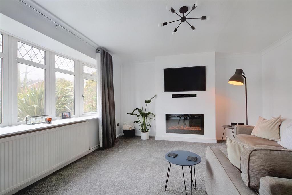 Lounge/Sitting Room