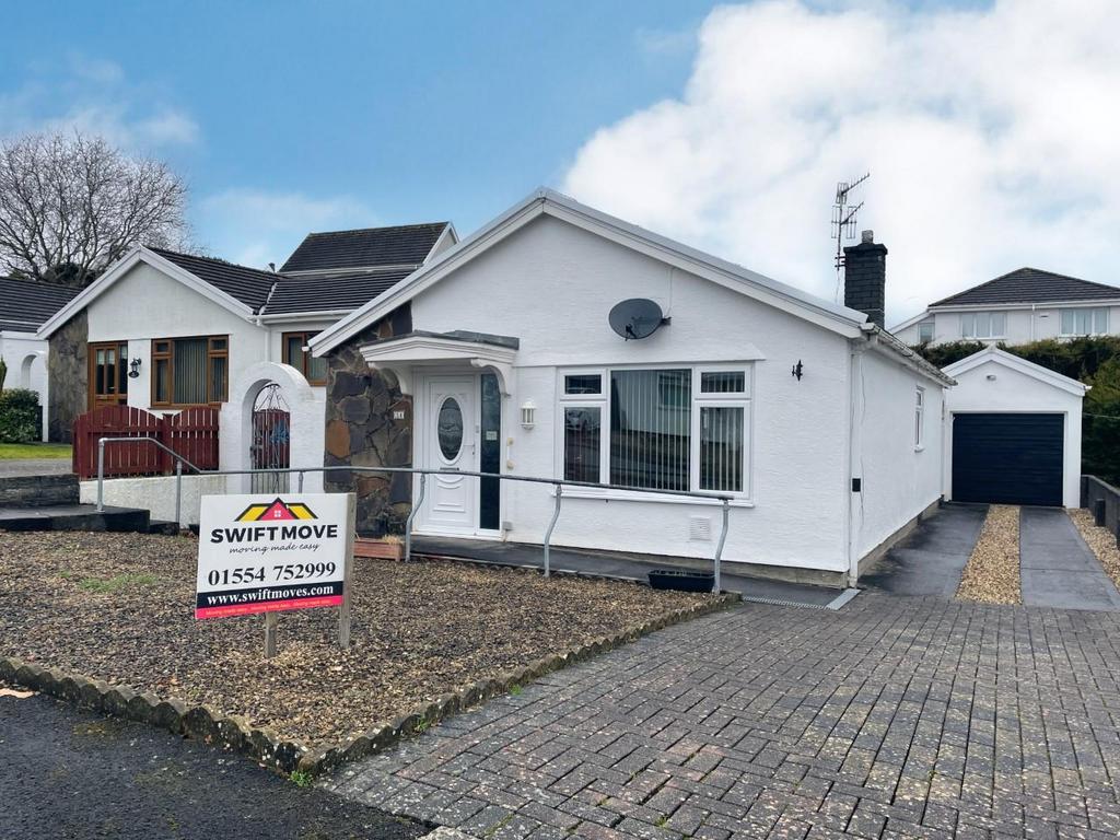 Talywern, Llangennech, Llanelli 2 bed detached house for sale £220,000