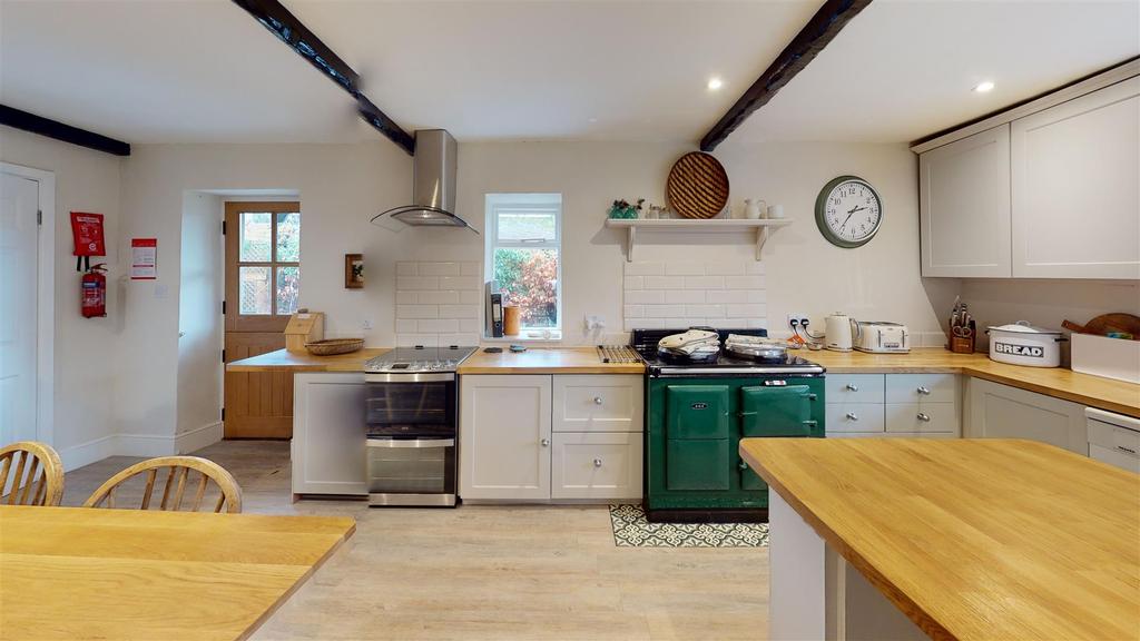 Sunny Bank Cottage Kitchen.jpg