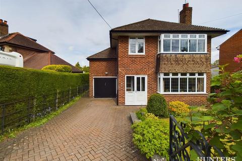 4 bedroom detached house for sale, Woodlands Road, Consett