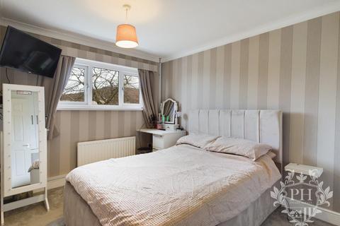 94 Bankfields Road, Eston, Middlesbrough, TS6 0TF
