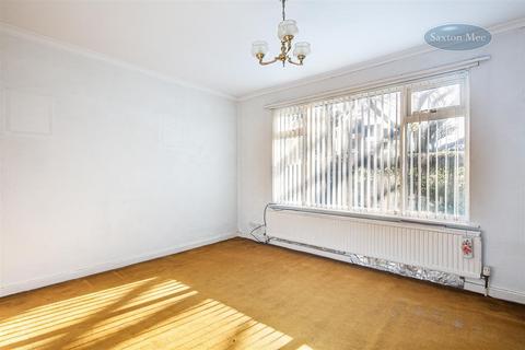 17 Burns Drive, Chapeltown, Sheffield, S35 1SP