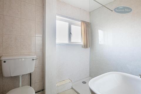 17 Burns Drive, Chapeltown, Sheffield, S35 1SP