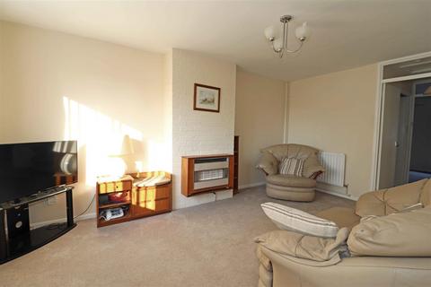 23 Buckden Close, Warwick, CV34 5XG