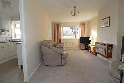 23 Buckden Close, Warwick, CV34 5XG