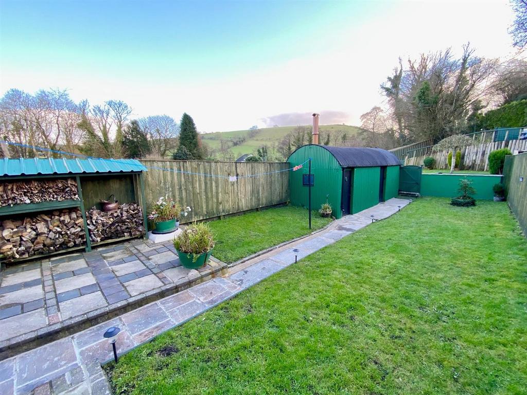 Station Road, Meidrim, CARMARTHEN 1 bed terraced house £140,000