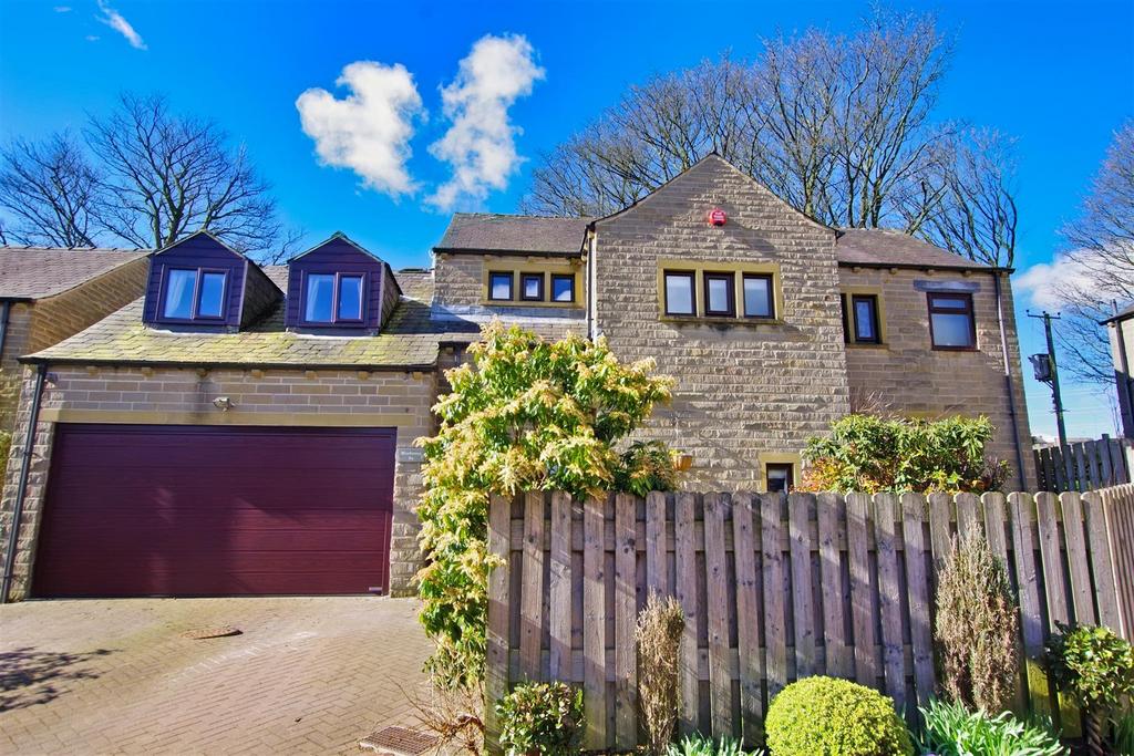 Sandyfoot, Barkisland, Halifax 5 bed detached house £635,000