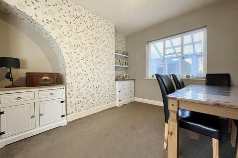 61 Barrs Road, Cradley Heath, B64 7HH