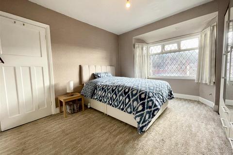 61 Barrs Road, Cradley Heath, B64 7HH