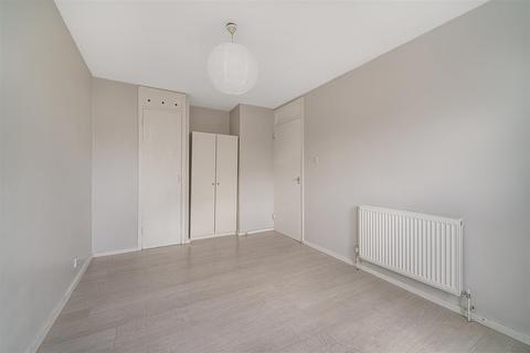 36 Chalkenden Close, London, SE20 8QZ