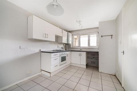36 Chalkenden Close, London, SE20 8QZ