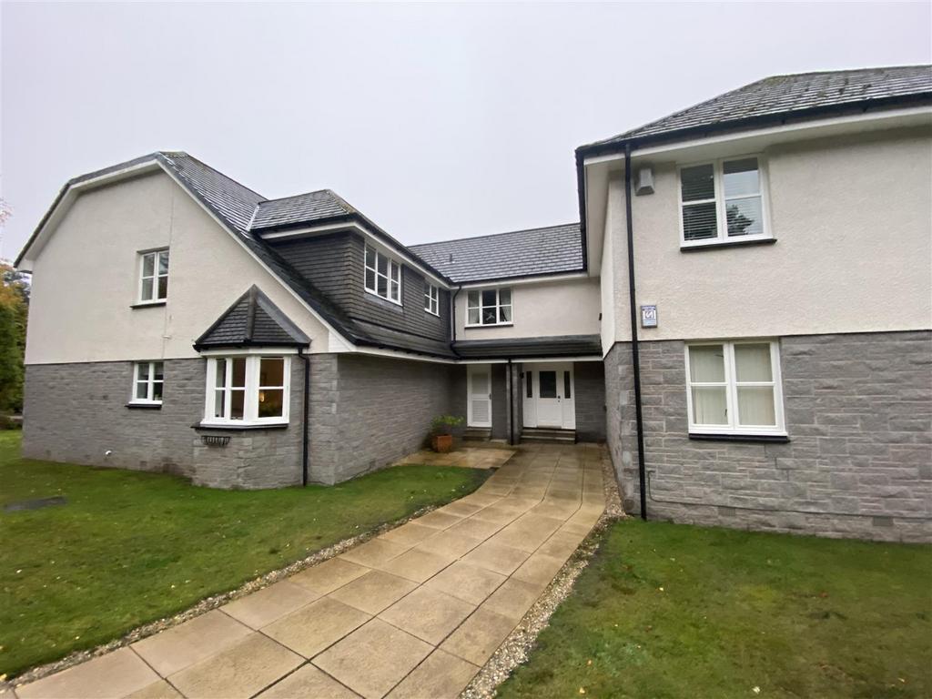 Windsor Gardens, Auchterarder 2 bed flat £800 pcm (£185 pw)