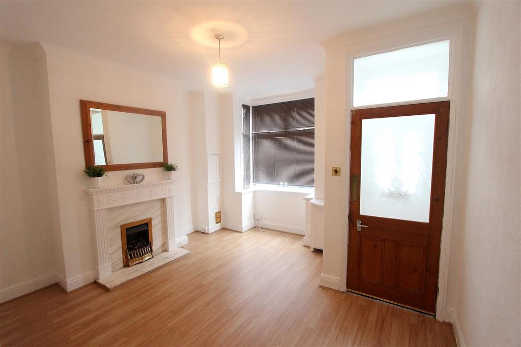 Trafalgar Terrace, Darlington 2 bed terraced house £525 pcm (£121 pw)