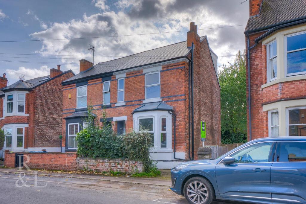 Rutland Road, West Bridgford, Nottingham 4 bed semidetached house for