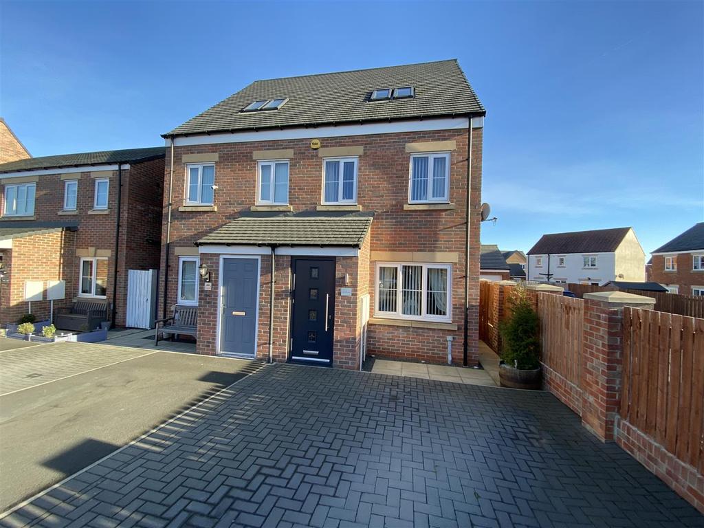 Sandringham Way, Newfield, Chester Le... 3 bed semidetached house £
