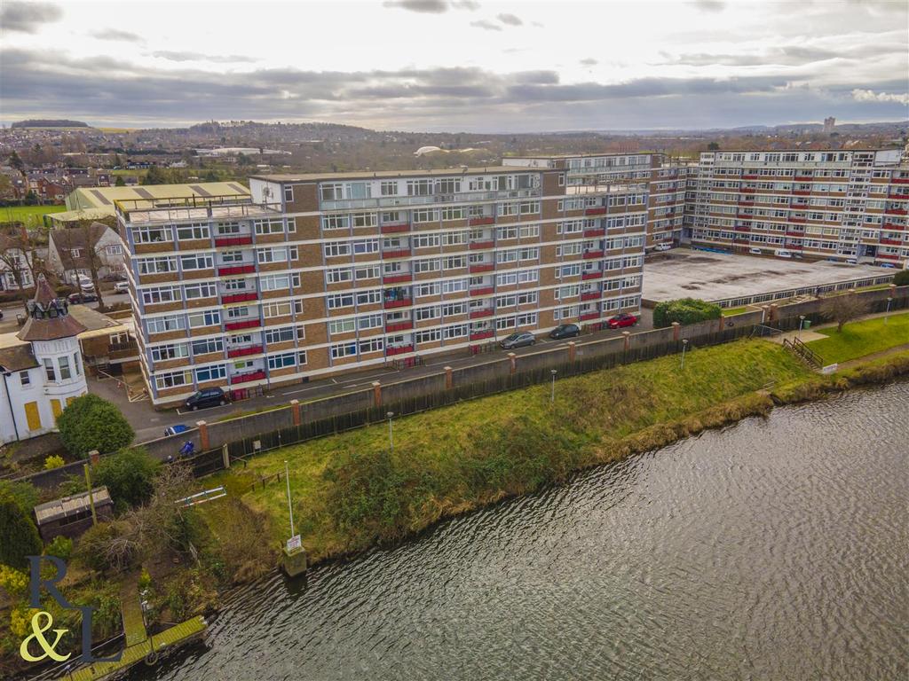 Harvard House, Wilford Lane, West... 2 bed apartment £150,000