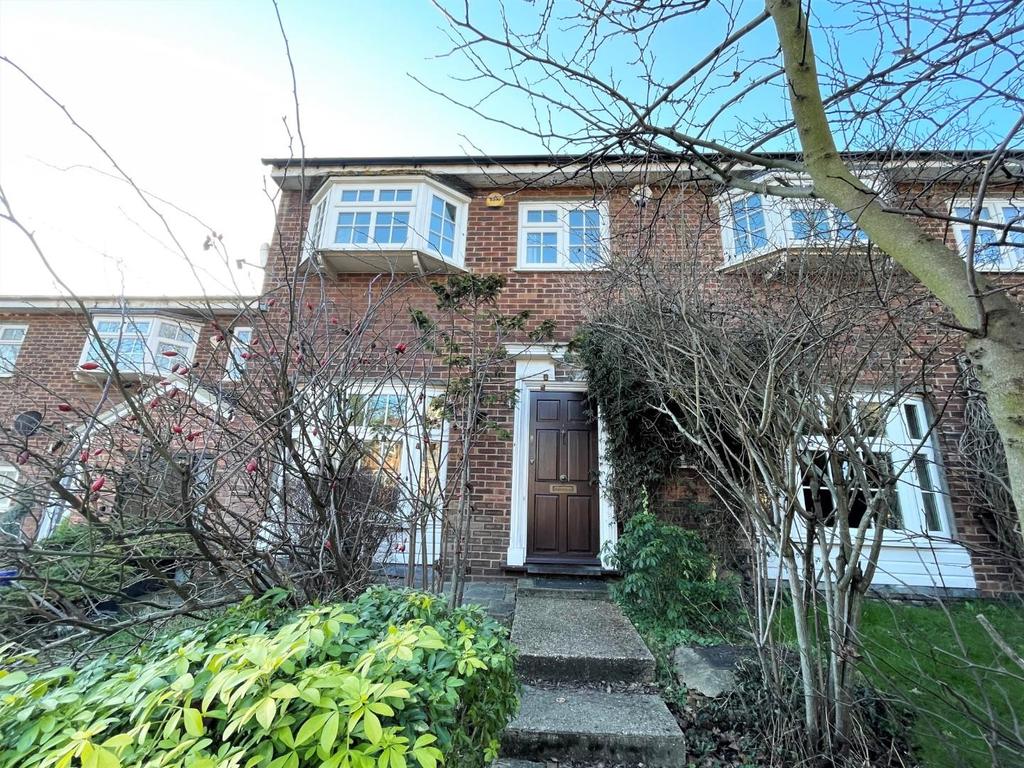Bittacy Hill, Mill Hill, NW7 3 bed terraced house £2,300 pcm (£531 pw)