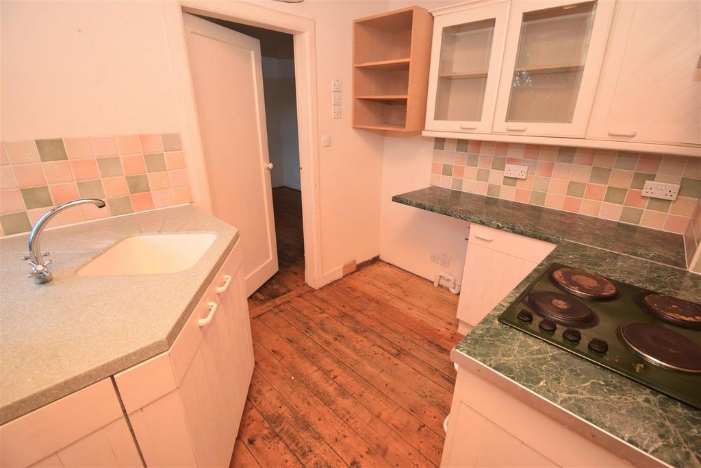 Kitchen (2).jpg