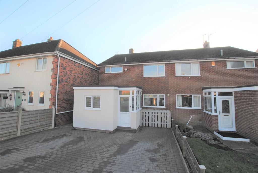 Grove Road, Brimington, Chesterfield, S43 1QL 4 bed semidetached house