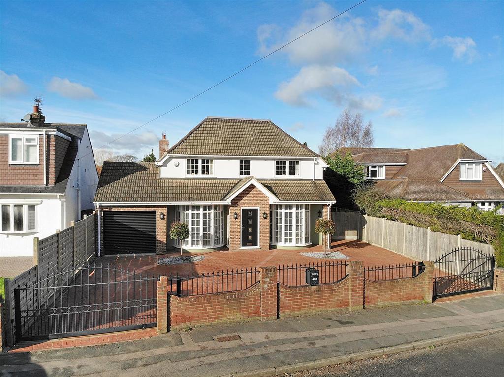 Maidstone Road, Wigmore 4 bed detached house £850,000