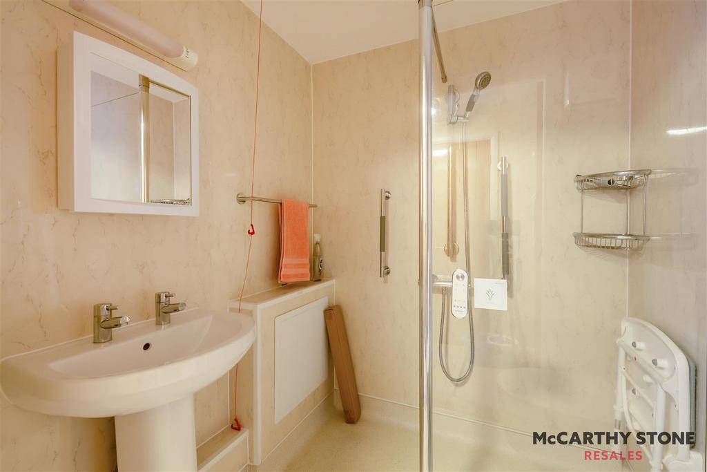 8589715-interior07.jpg