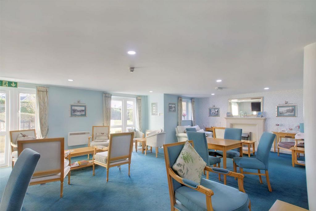 Homeowners Lounge