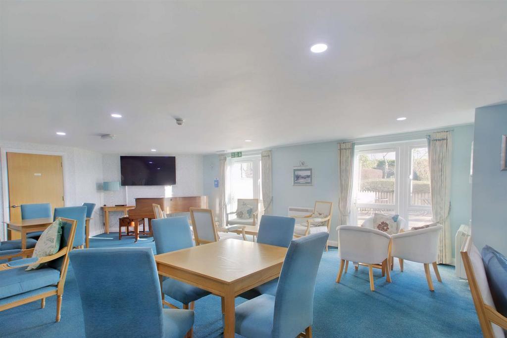 Homeowners Lounge