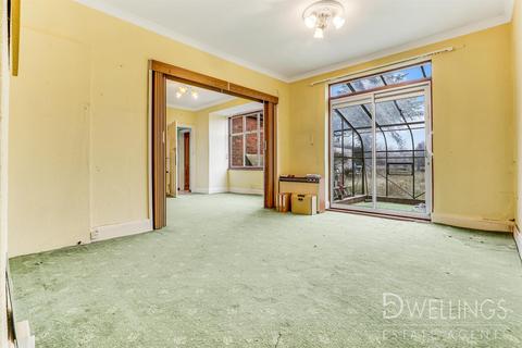 5 Beech Drive, Stretton, Burton-on-trent, DE13 0DY