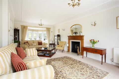 5 bedroom detached house for sale - Manor House Drive, Ascot