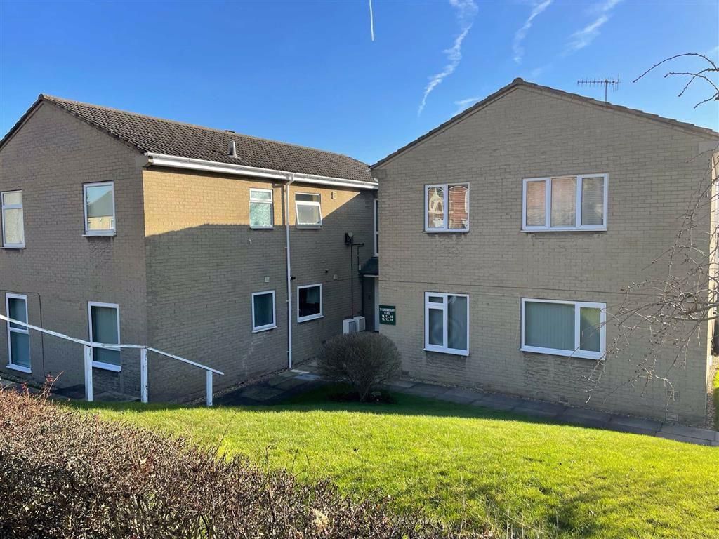 St Lukes Court, St Johns Road, Chesterfield, S41 2 bed apartment £110,000